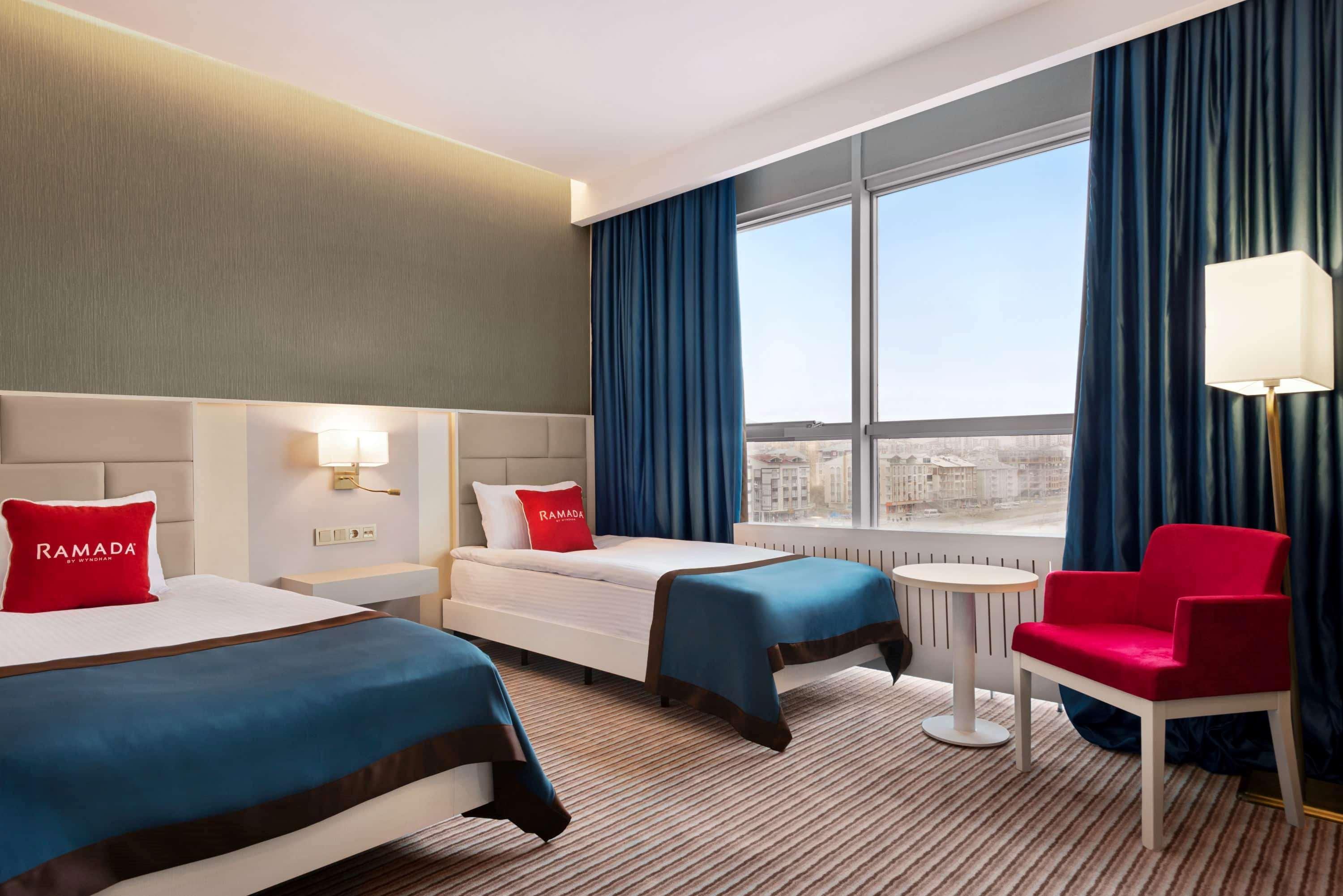 Ramada By Wyndham Sivas Hotel Exterior foto