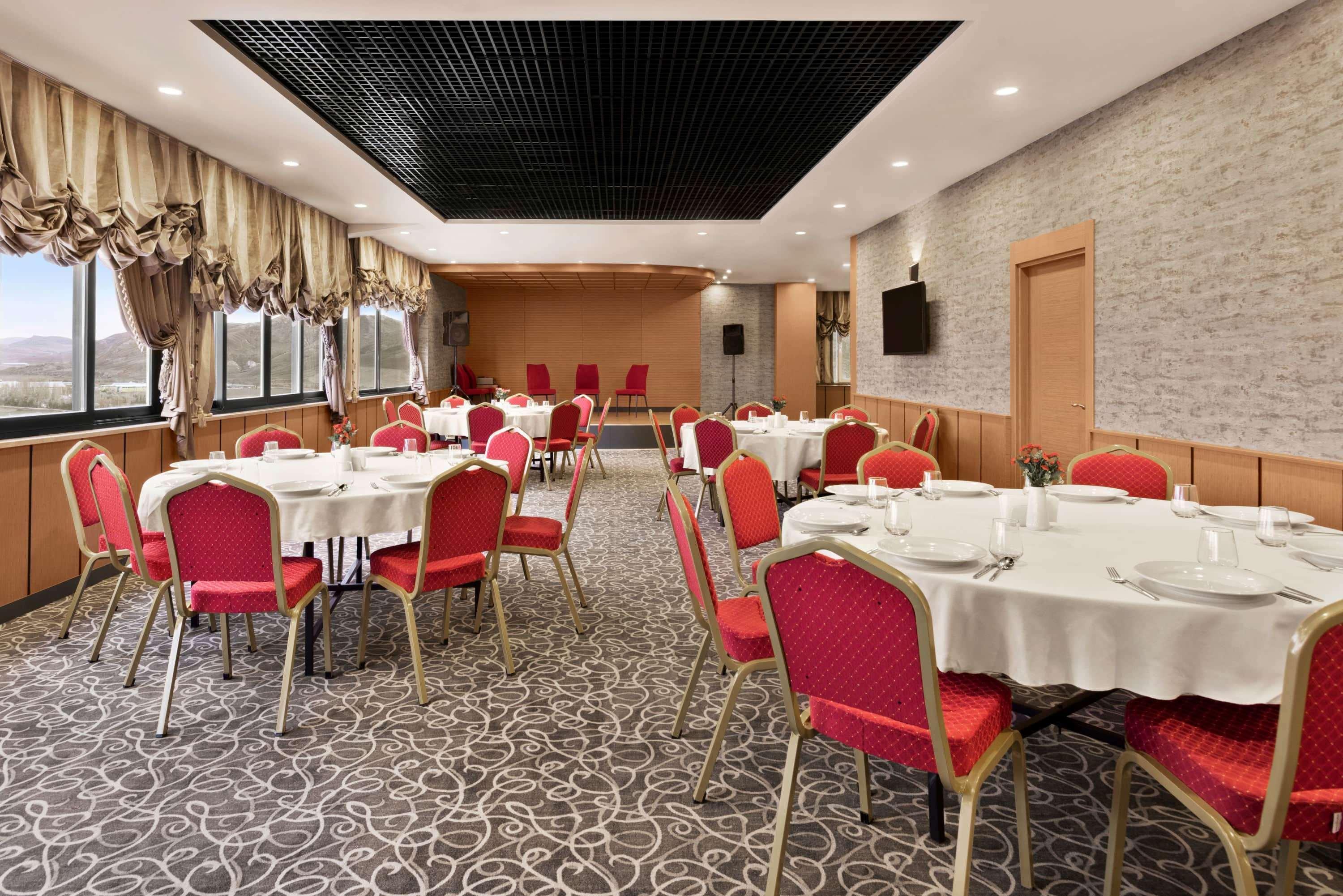 Ramada By Wyndham Sivas Hotel Exterior foto