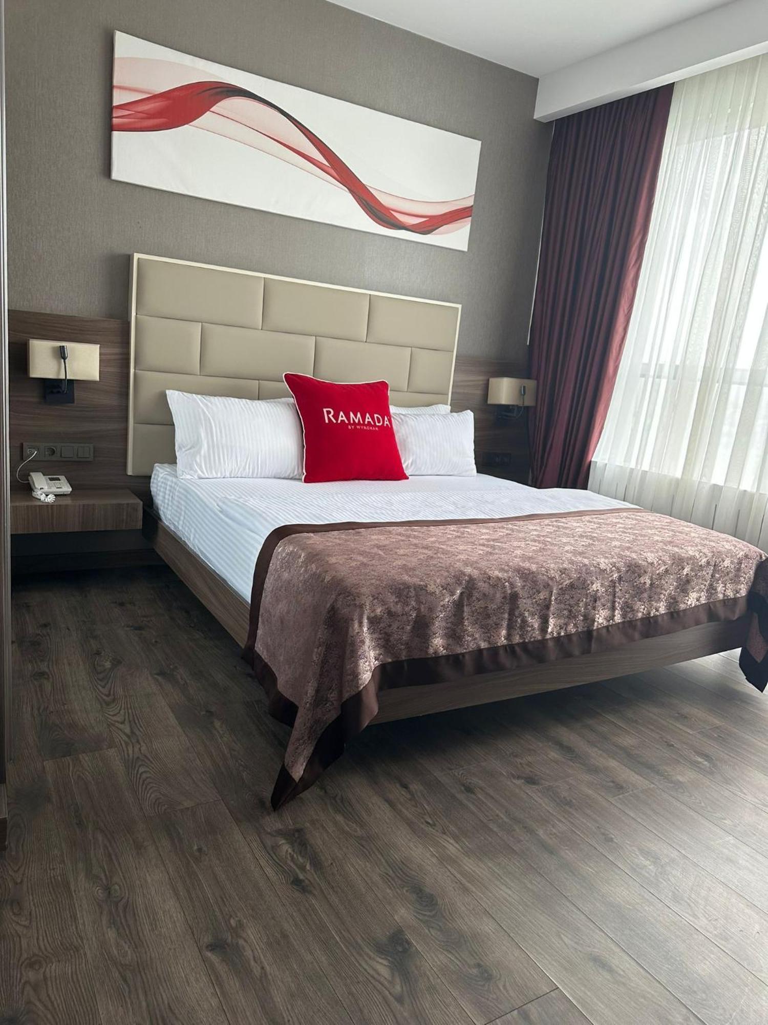 Ramada By Wyndham Sivas Hotel Exterior foto