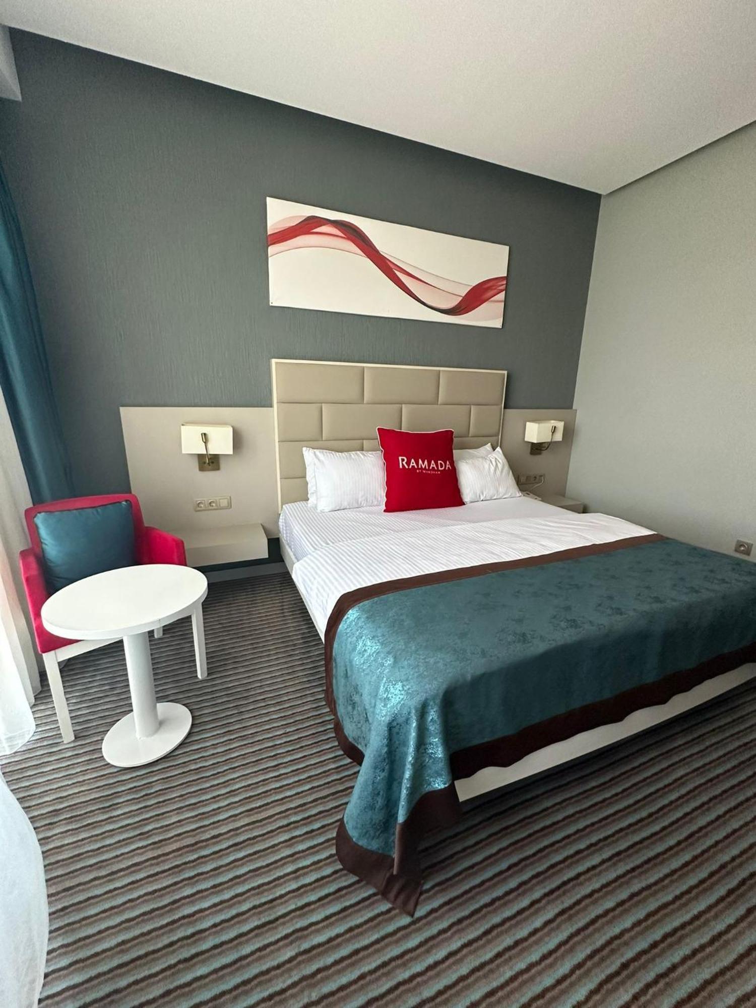 Ramada By Wyndham Sivas Hotel Exterior foto