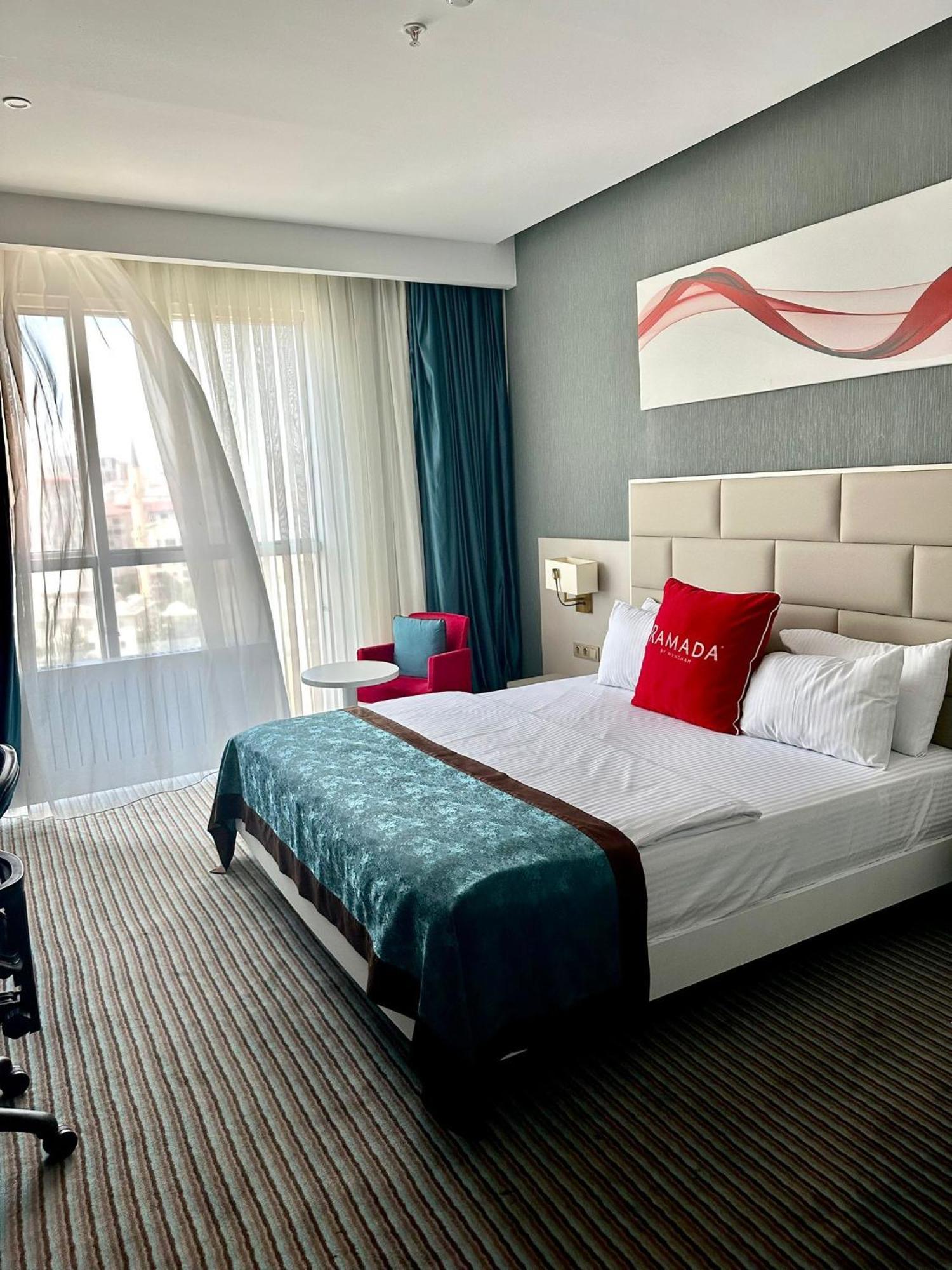 Ramada By Wyndham Sivas Hotel Exterior foto