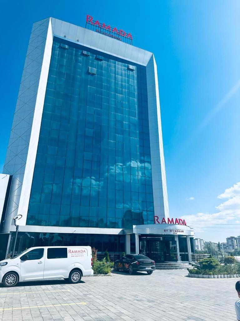 Ramada By Wyndham Sivas Hotel Exterior foto