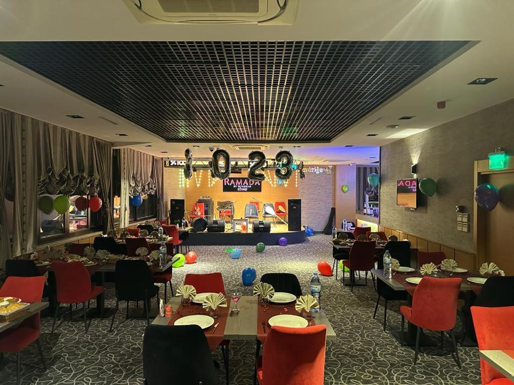 Ramada By Wyndham Sivas Hotel Exterior foto